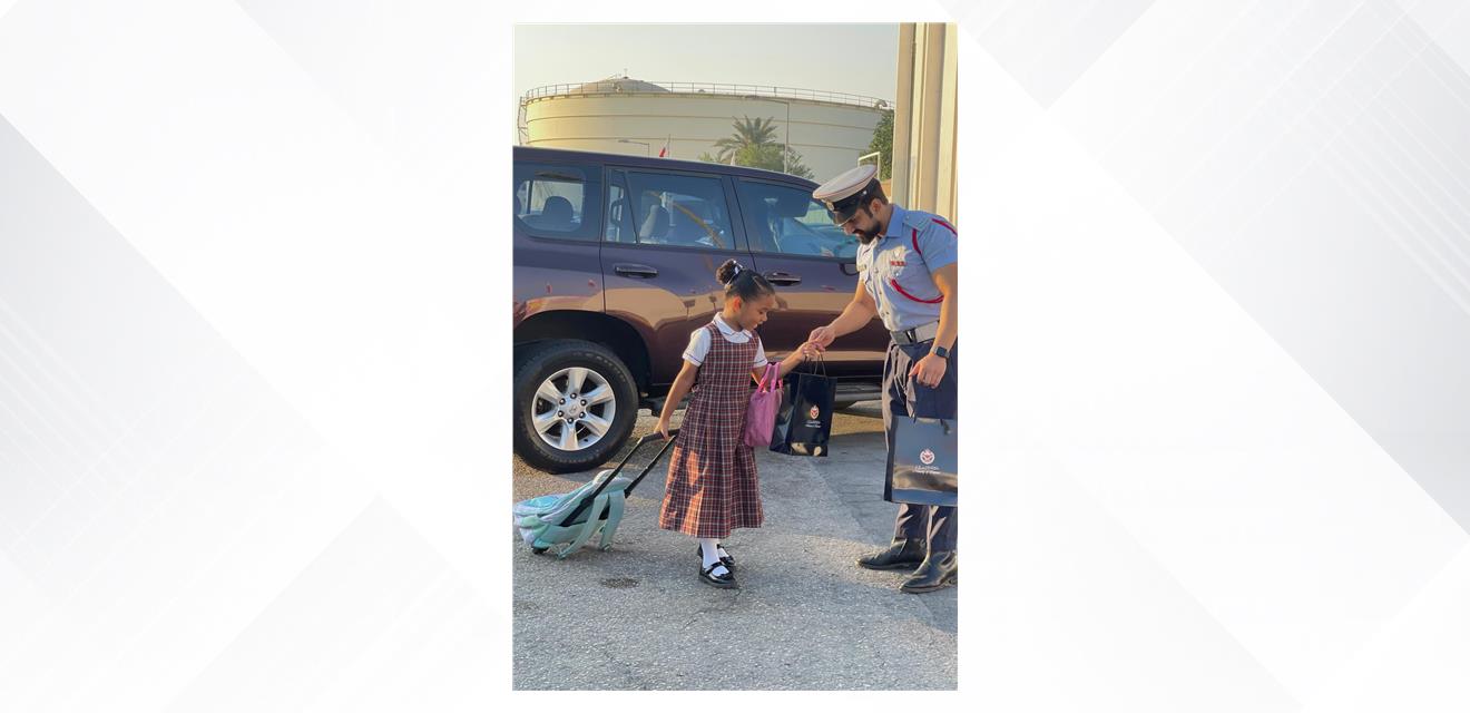 مكتب حماية الأسرة والطفل بمديرية شرطة محافظة المحرق ينظم فعاليات وزيارات ميدانية احتفالا باليوم العالمي للطفل<